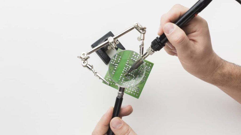 Reparação de componentes elétricos e placas Inverter